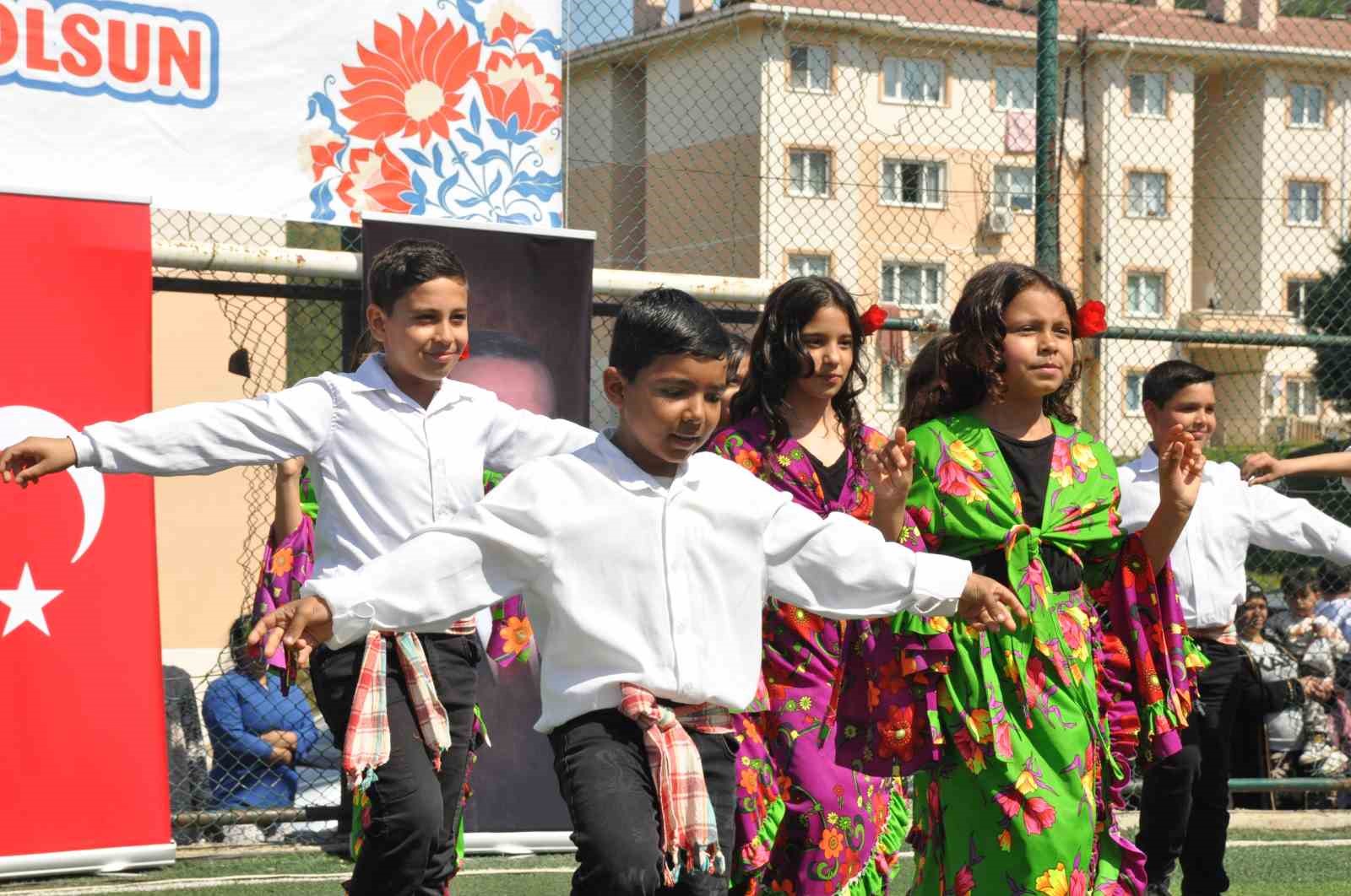 Keşan’da Romanlar Günü kutlamaları renkli görüntülere sahne oldu
