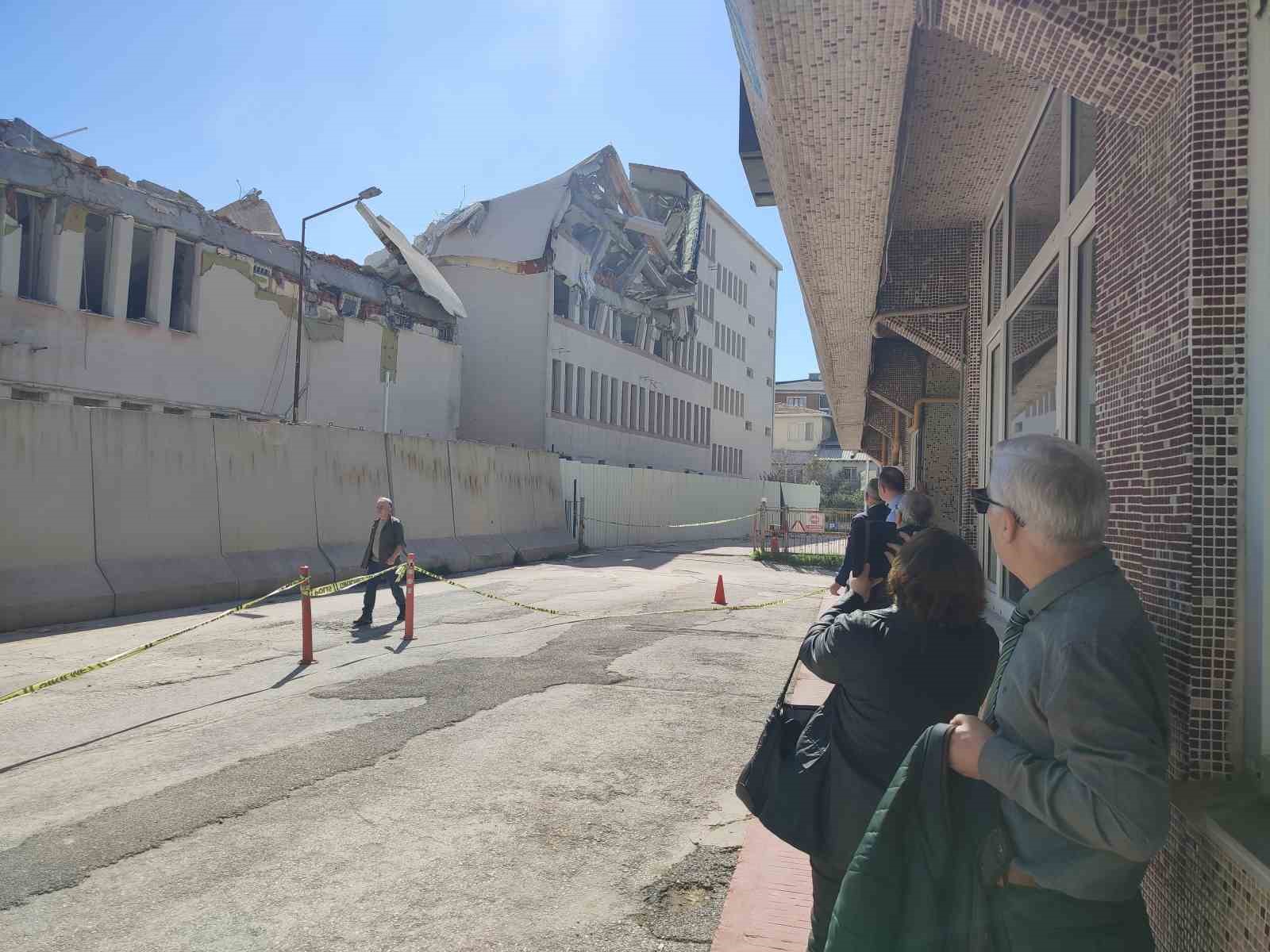 Keşan’da tehlikeli yıkıma 160 bin TL ceza kesildi
