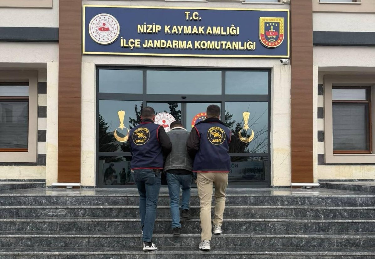 Kesinleşmiş 12’şer yıl cezayla aranan 2 şahıs yakalandı

