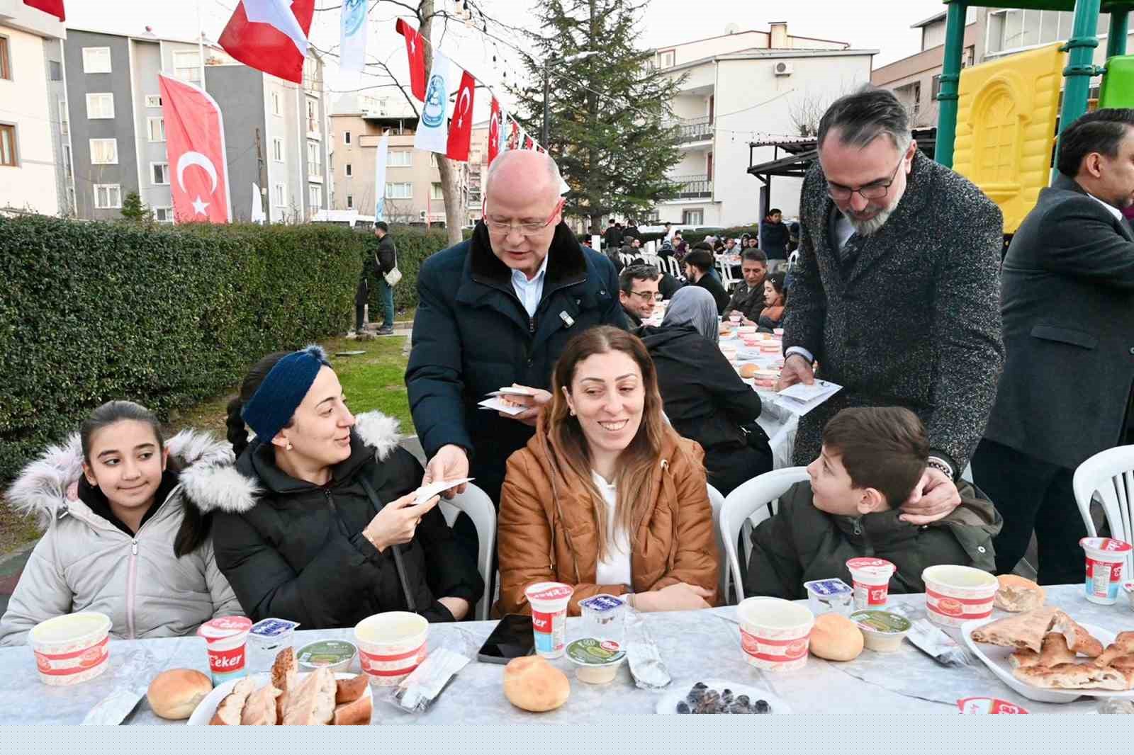 Kestel Belediyesi’nden sokak iftarı
