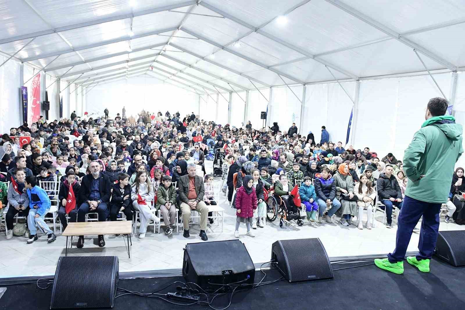 Kestelli çocuklar, tekne oruçlarını birlikte açtı
Kestelli çocuklar, tekne oruçlarını birlikte açtı