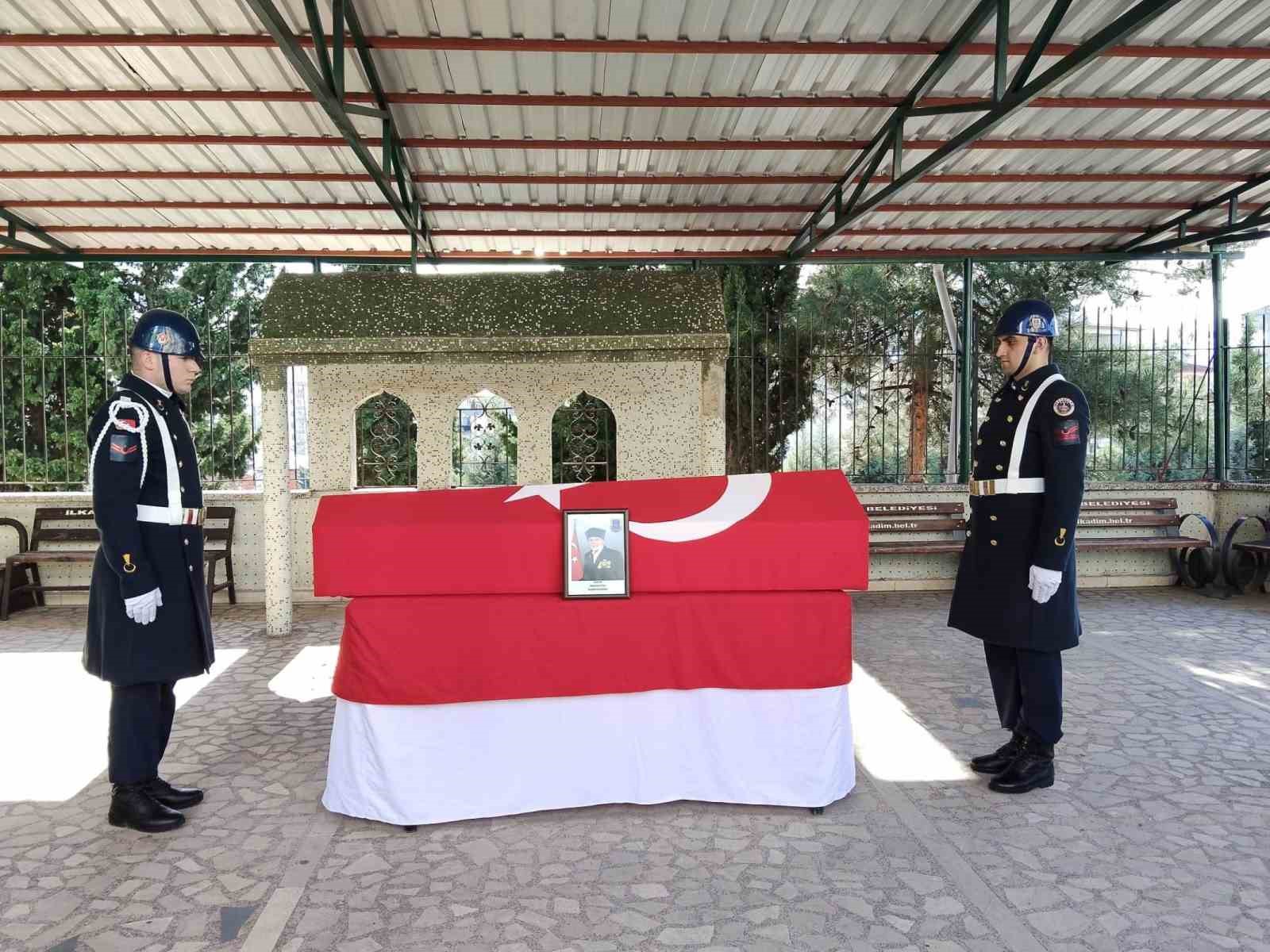 Kıbrıs Gazisi 73 yaşında son yolculuğuna uğurlandı
