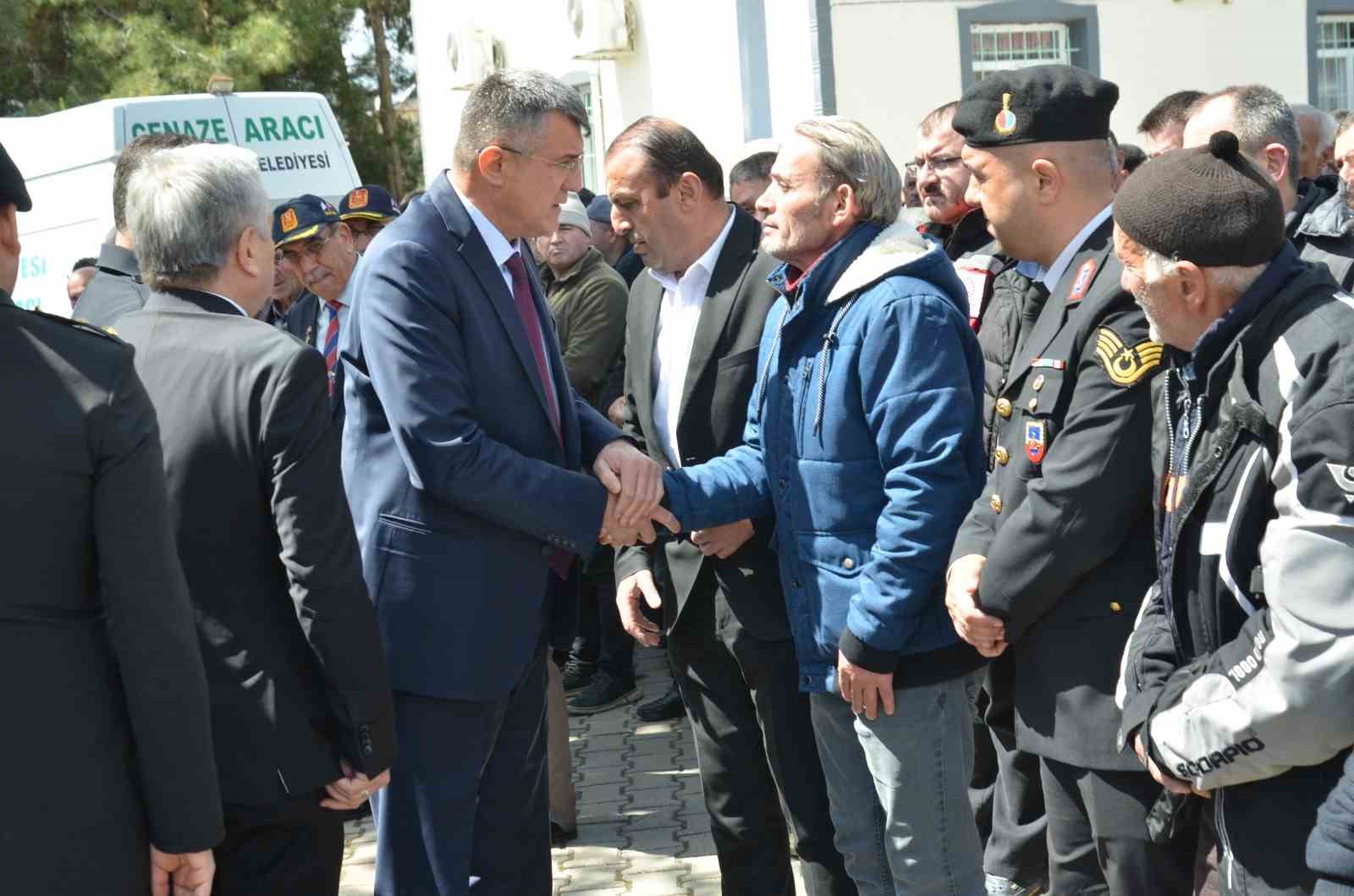 Kıbrıs gazisi, askeri törenle son yolculuğuna uğurlandı
