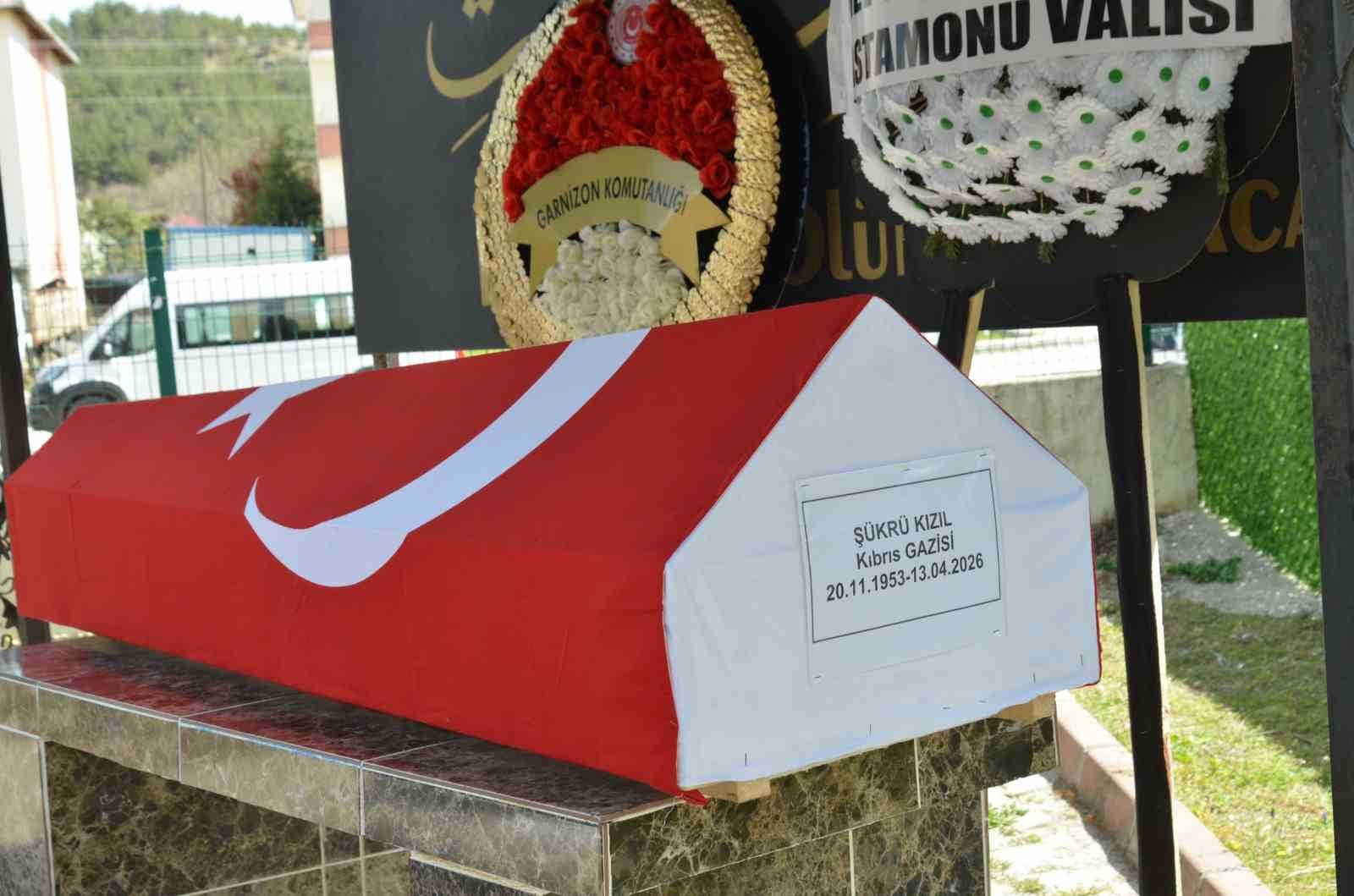 Kıbrıs gazisi, askeri törenle son yolculuğuna uğurlandı
