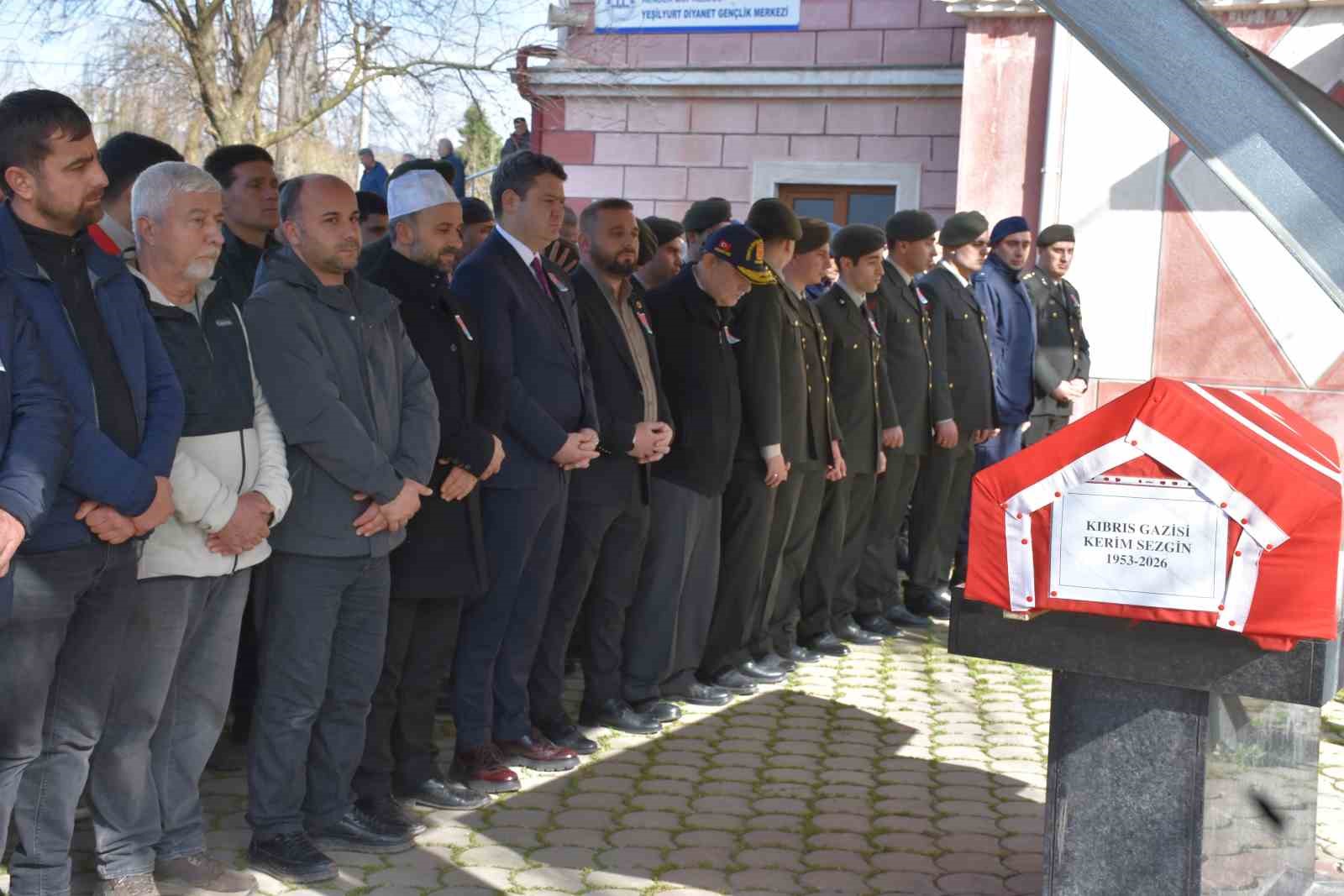 Kıbrıs gazisi törenle son yolculuğuna uğurlandı
