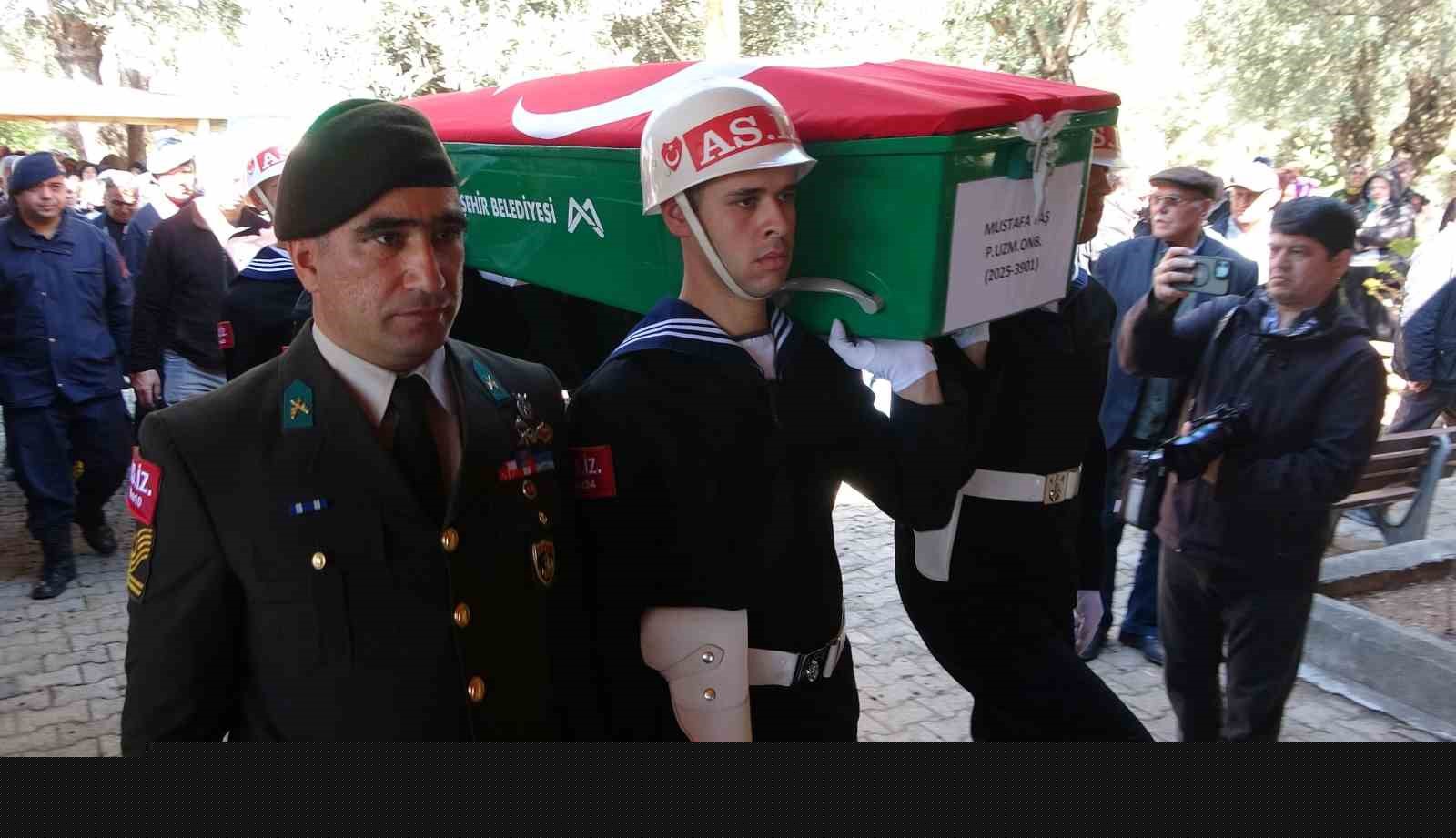 Kıbrıs’ta kazada hayatını kaybeden uzman onbaşı son yolculuğuna uğurlandı
