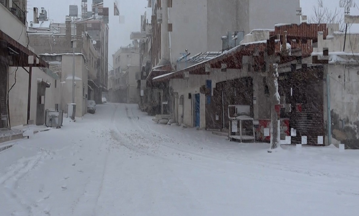 Kilis kar yağışıyla beyaza büründü

