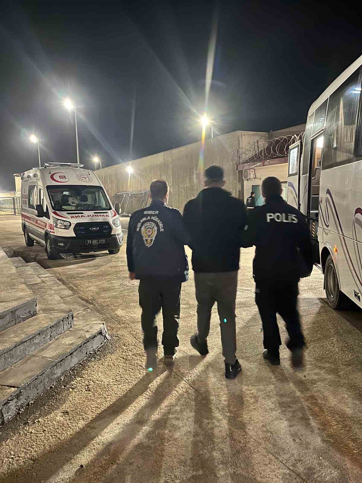 Kilis merkezli yasa dışı bahis operasyonu: 9 tutuklama
Kilis merkezli yasa dışı bahis operasyonu: 9 tutuklama