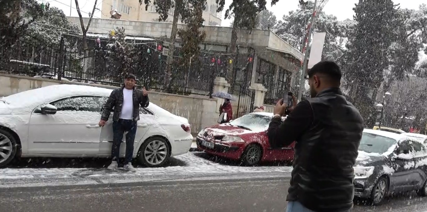 Kilis’e kar yağışı etkili oluyor
