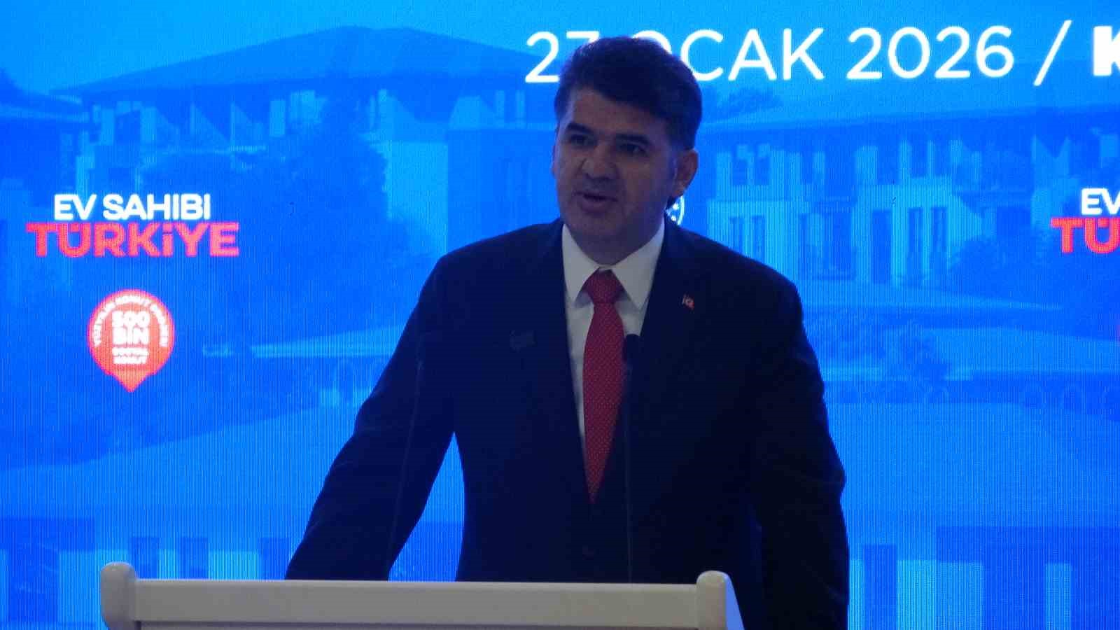 Kilis’te 1170 sosyal konutun kura çekilişi yapıldı
Kilis’te 1170 sosyal konutun kura çekilişi yapıldı