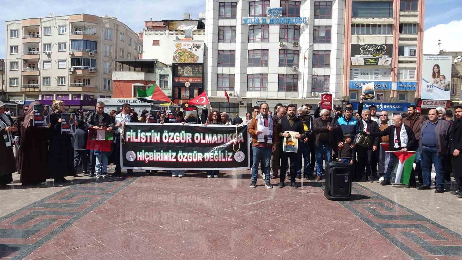 Kilis’te Filistinlilere yönelik idam kararına tepki
Kilis’te Filistinlilere yönelik idam kararına tepki