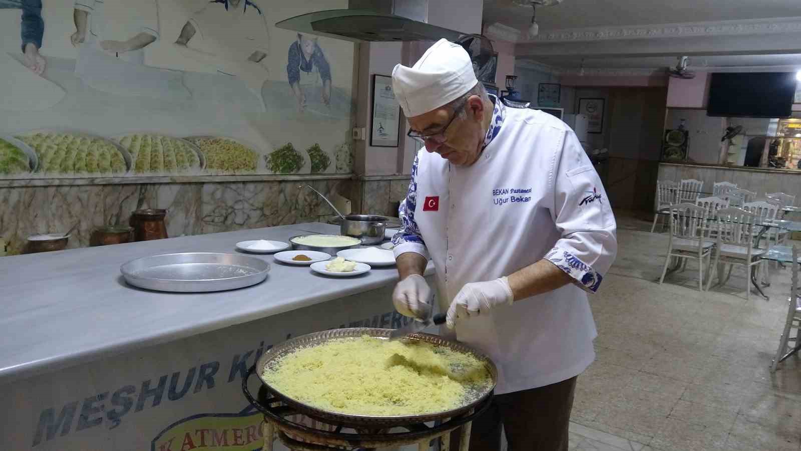 Kilis’te iftar sofralarının gözdesi: Cennet çamuru
Kilis’te iftar sofralarının gözdesi: Cennet çamuru