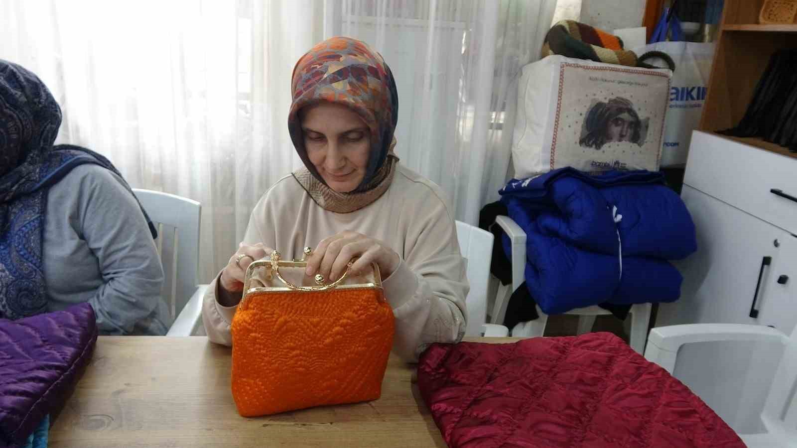 Kilis’te kadınların el emeğiyle yorgancılık yeniden canlanıyor
