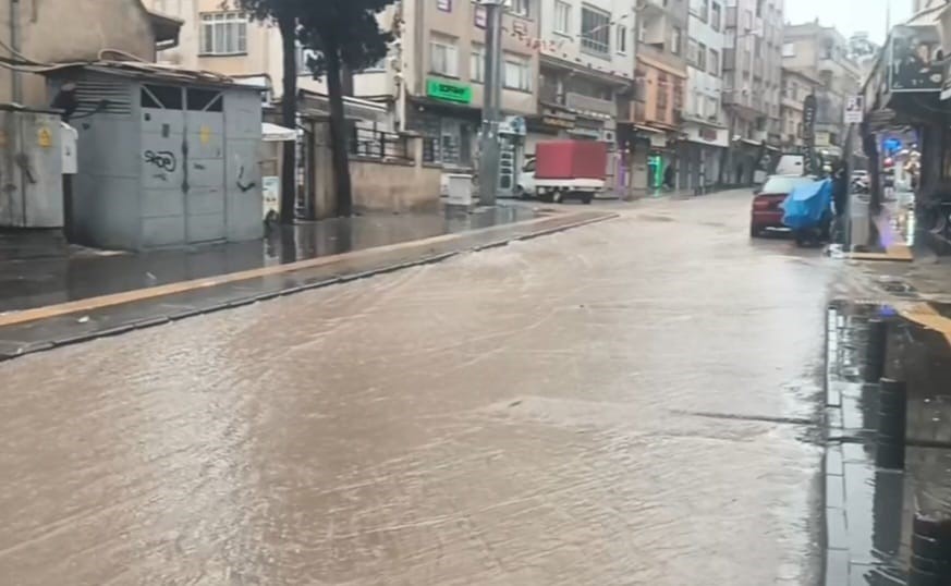 Kilis’te kuvvetli yağış ve sis etkili oldu
