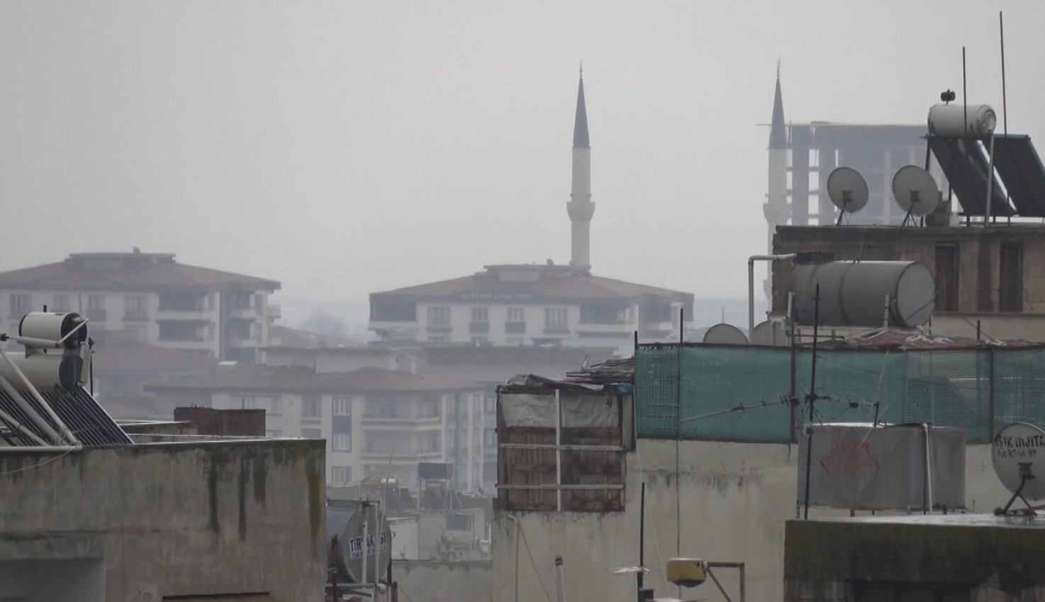 Kilis’te kuvvetli yağış ve sis etkili oldu
