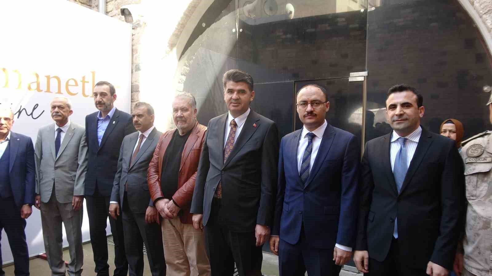 Kilis’te Mukaddes Emanetler sergisi ziyarete açıldı
