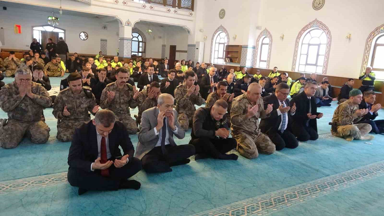 Kilis’te Polis Haftasında şehitler için mevlit okutuldu
