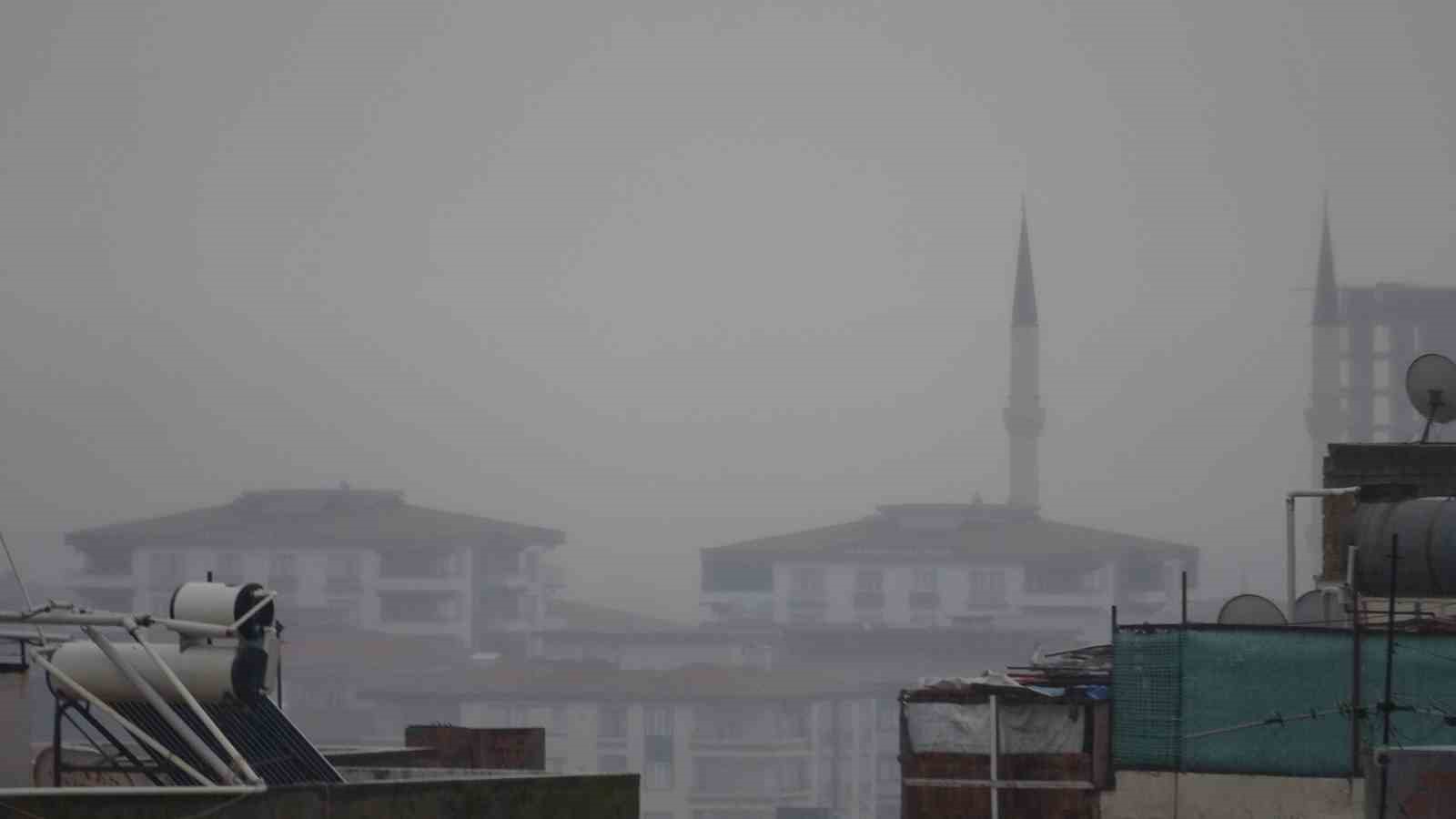 Kilis’te sağanak yağış etkili oluyor
