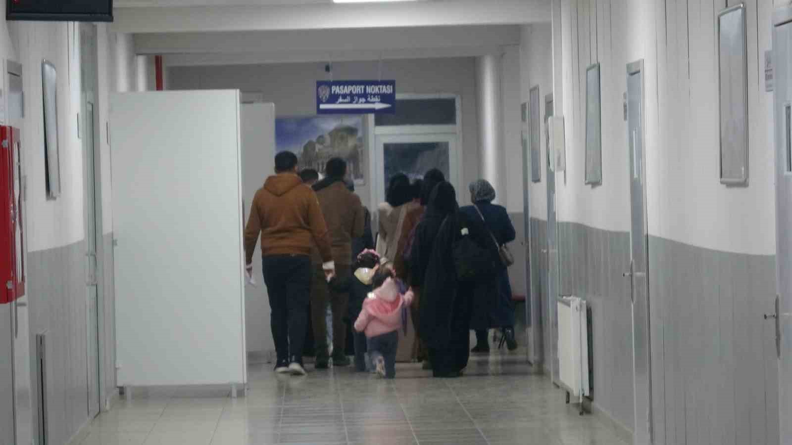 Kilis’te Suriyelilerin gönüllü dönüşü bayram sonrası da sürüyor
