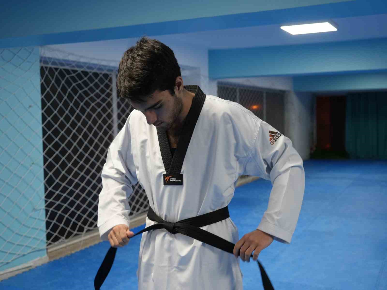 Kilo vermek için başladı, şimdi taekwondoda dünya şampiyonu olmayı istiyor
