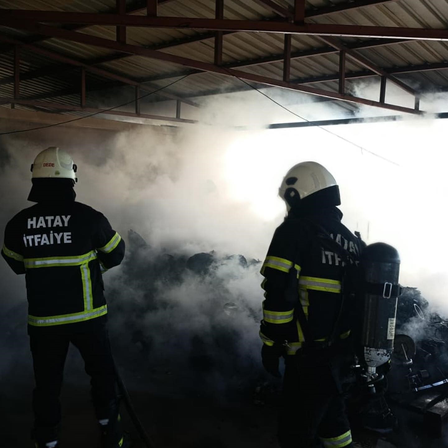 Kırıkhan’da çatı yangını
