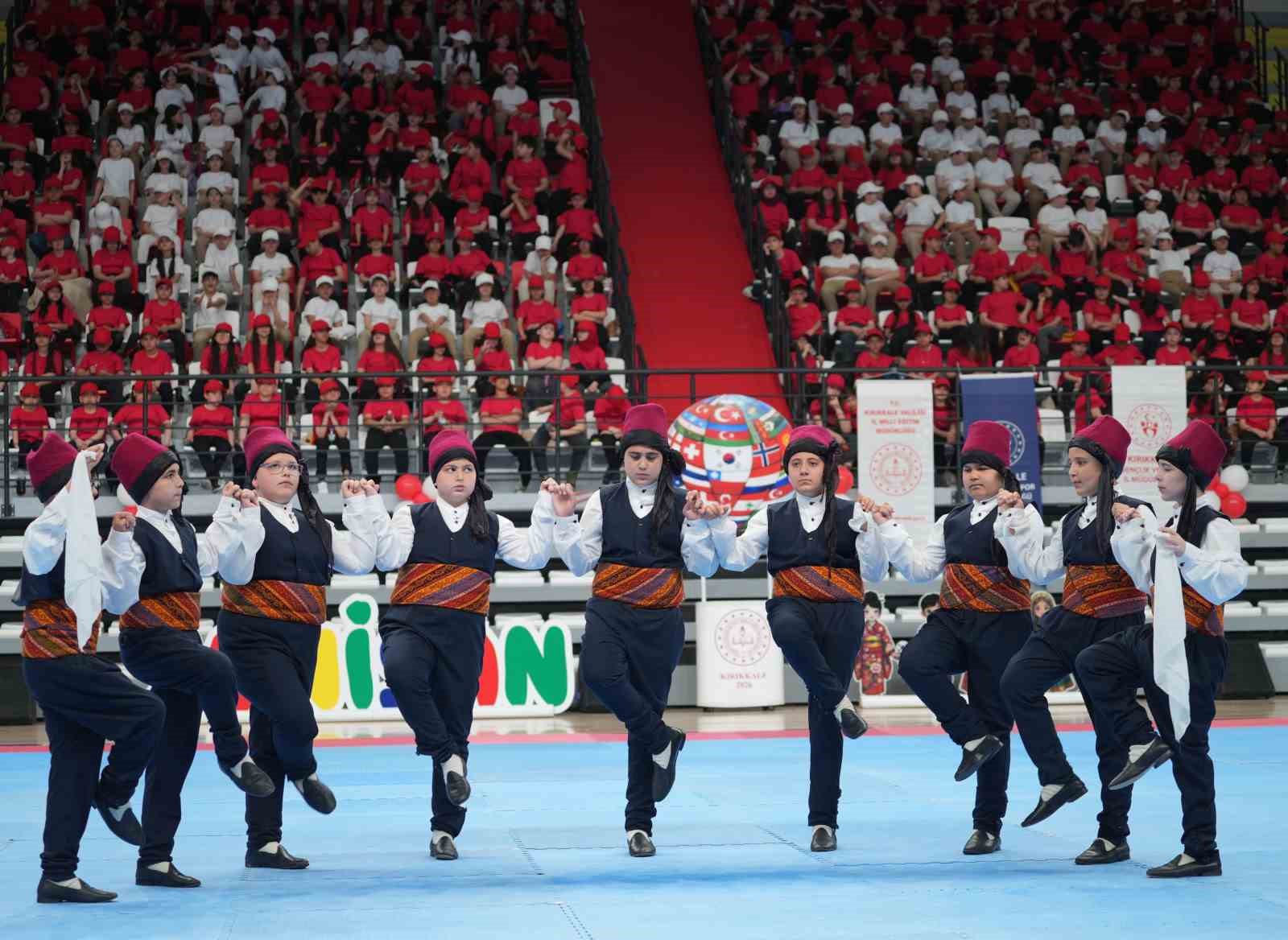 Kırıkkale’de 23 Nisan etkinlikleri renkli görüntülere sahne oldu
