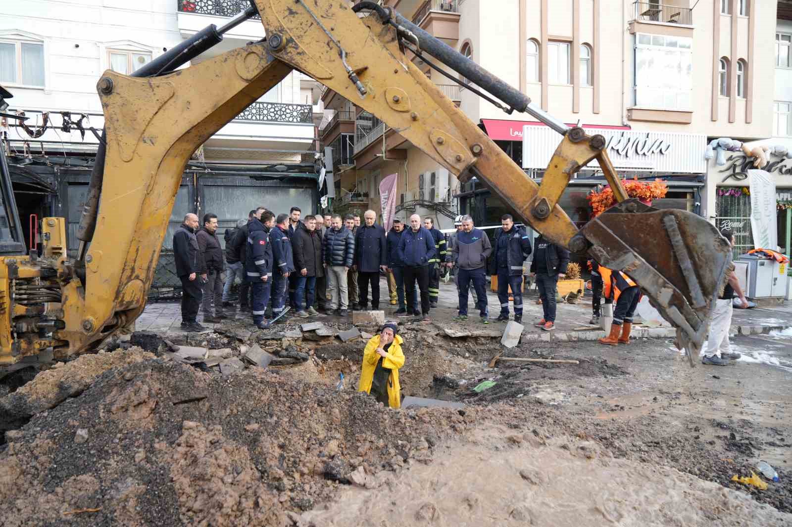 Kırıkkale’de doğal gaz boru hattı patladı, alevler metrelerce yükseldi
