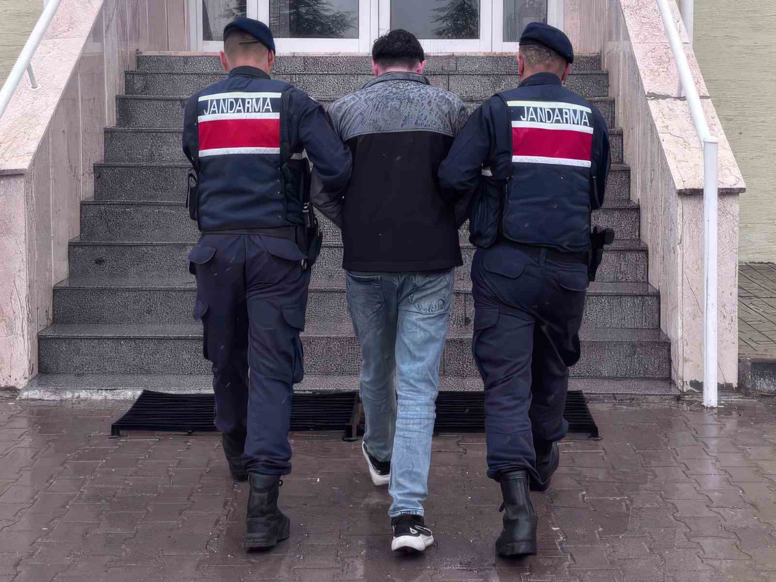 Kırıkkale’de dolandırıcılık suçundan aranan hükümlü yakalandı
