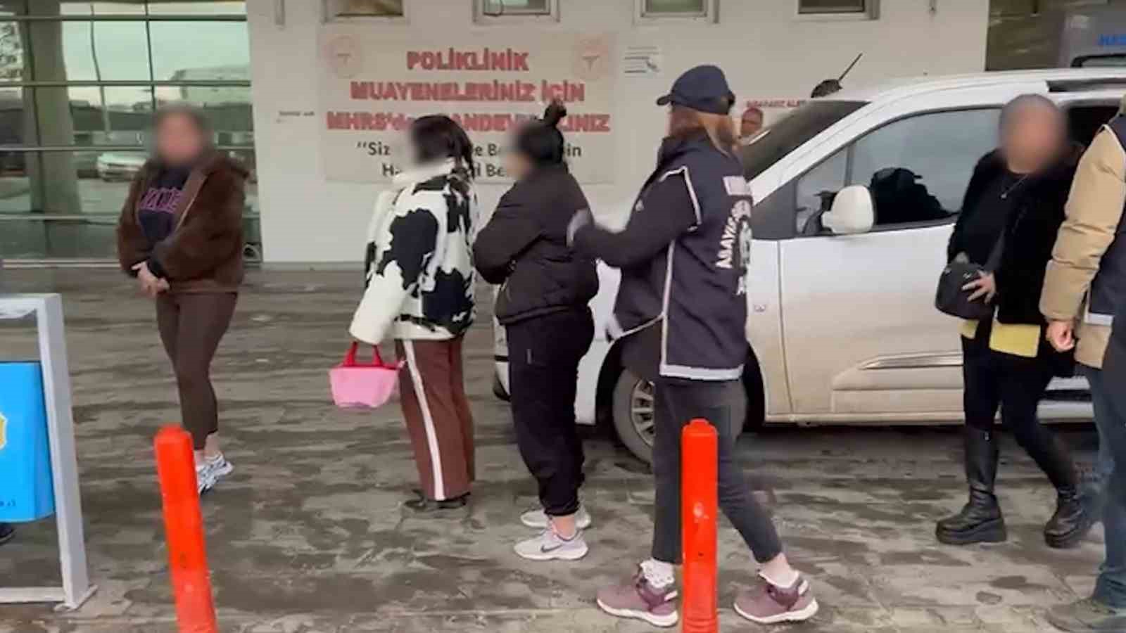 Kırıkkale’de "fuhuş" operasyonu: 2’si yabancı uyruklu, 4 kadın gözaltına alındı
