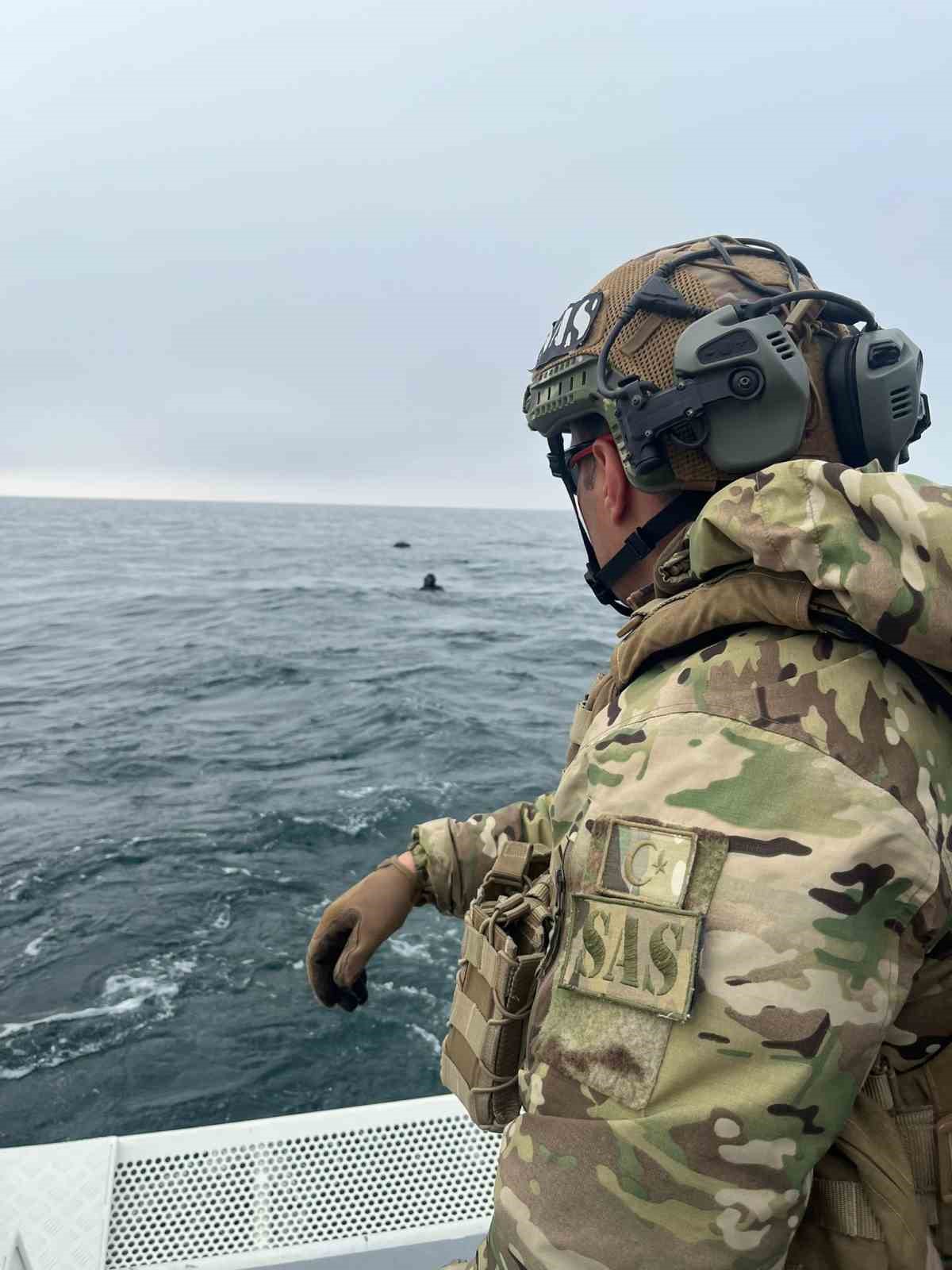 Kırklareli açıklarında tespit edilen mayın imha edildi
