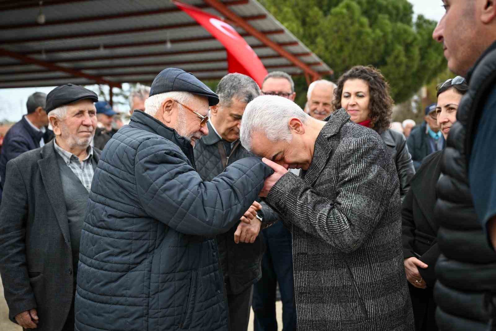 Kırklareli Dokuzhöyük köyünde yağmur ve şükür duası
Kırklareli Dokuzhöyük köyünde yağmur ve şükür duası