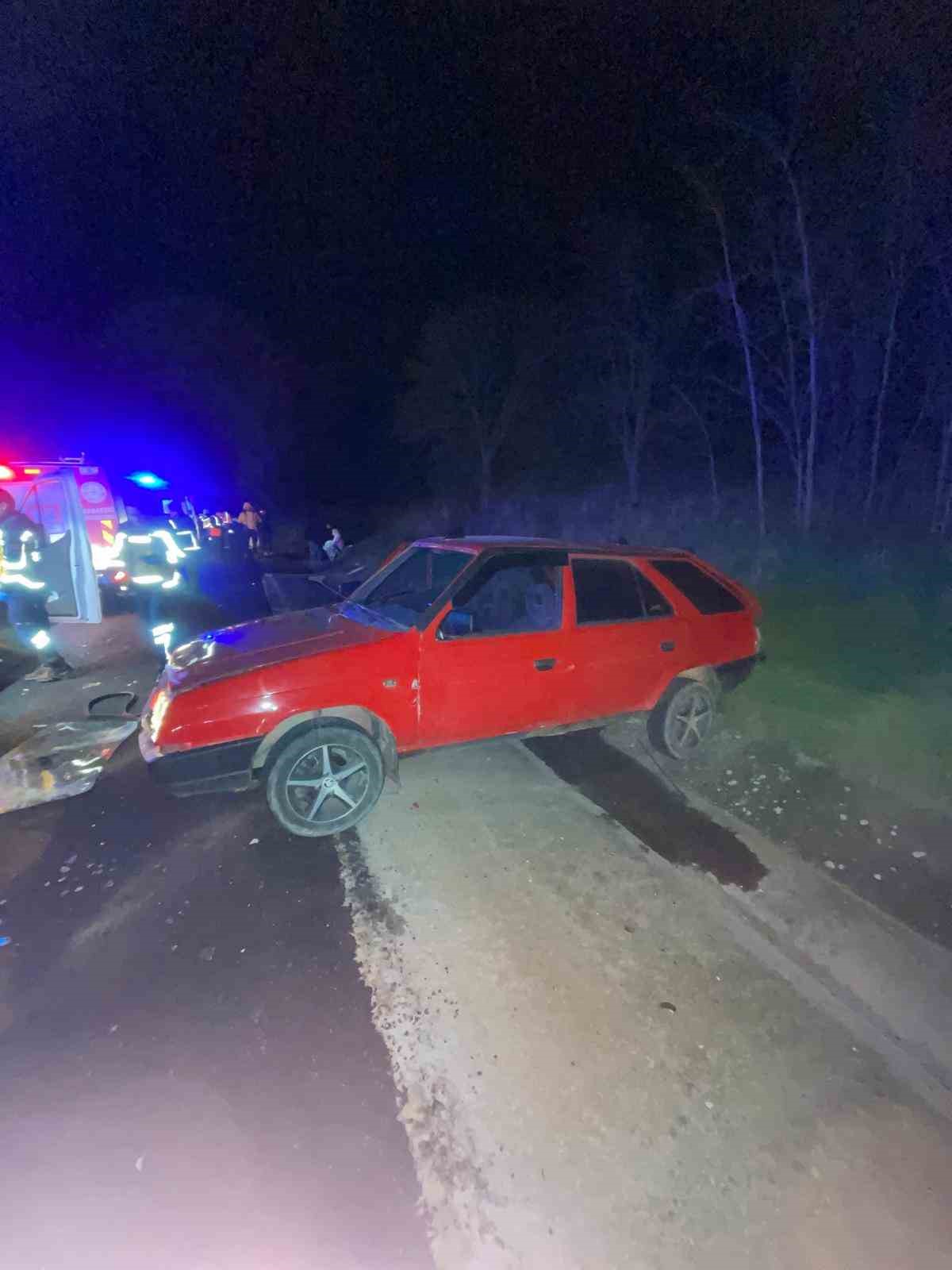 Kırklareli’de otomobiller çarpıştı: 6 yaralı
