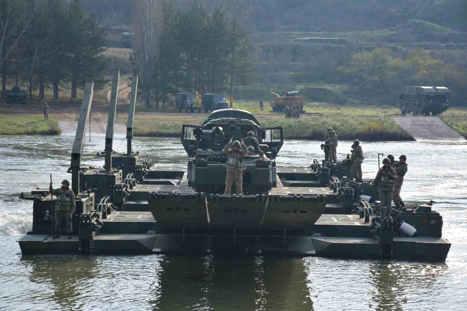 Kırklareli’nde ’Durgun Sularda Geçiş Eğitimi’ tatbikatı

