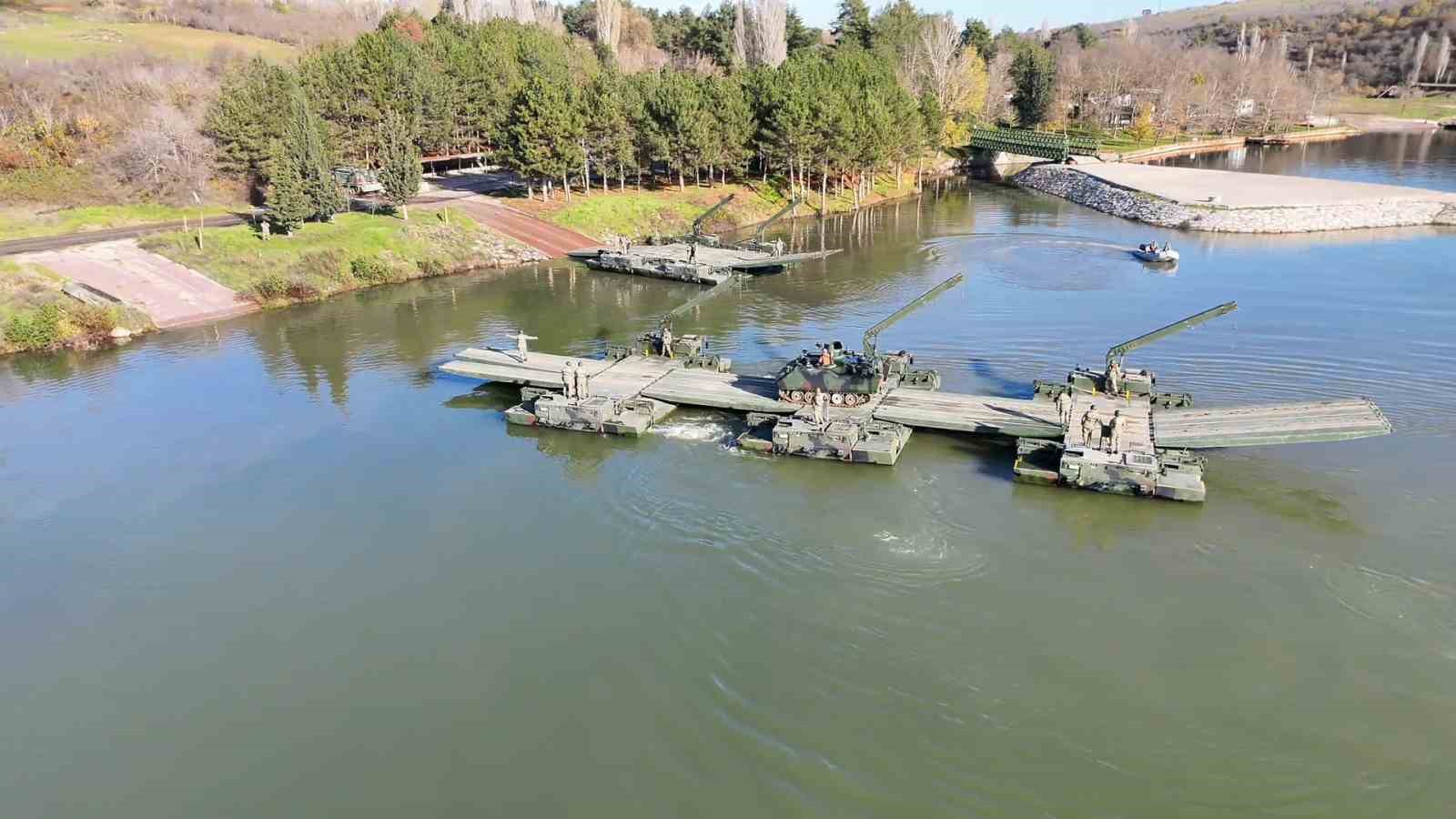 Kırklareli’nde ’durgun sulardan geçiş eğitimi’ yapıldı
