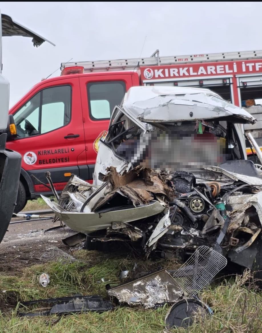 Kırklareli’nde feci kaza: 1 ölü, 1 yaralı
