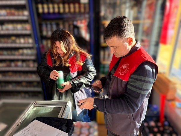 Kırklareli’nde gıda güvenliği için denetimler sürüyor
Kırklareli’nde gıda güvenliği için denetimler sürüyor