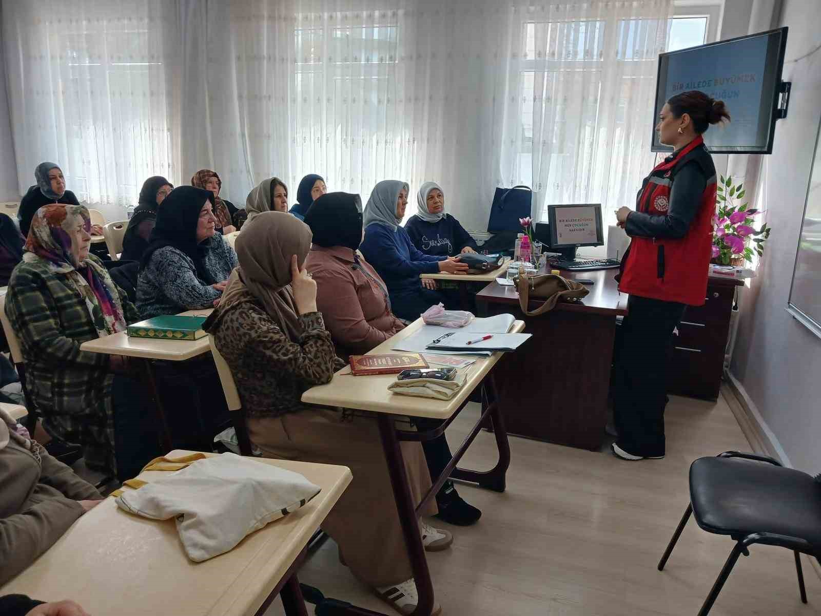 Kırklareli’nde ’Koruyucu Aile Bilincinin Artırılması’ eğitimi
