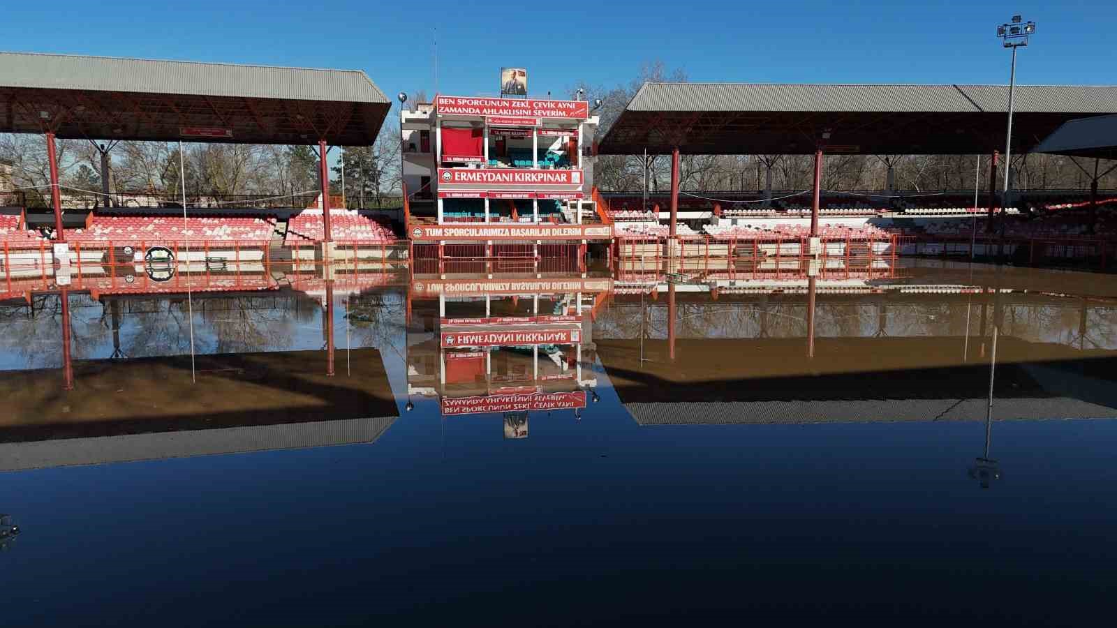 Kırkpınar Er Meydanı sular altında
