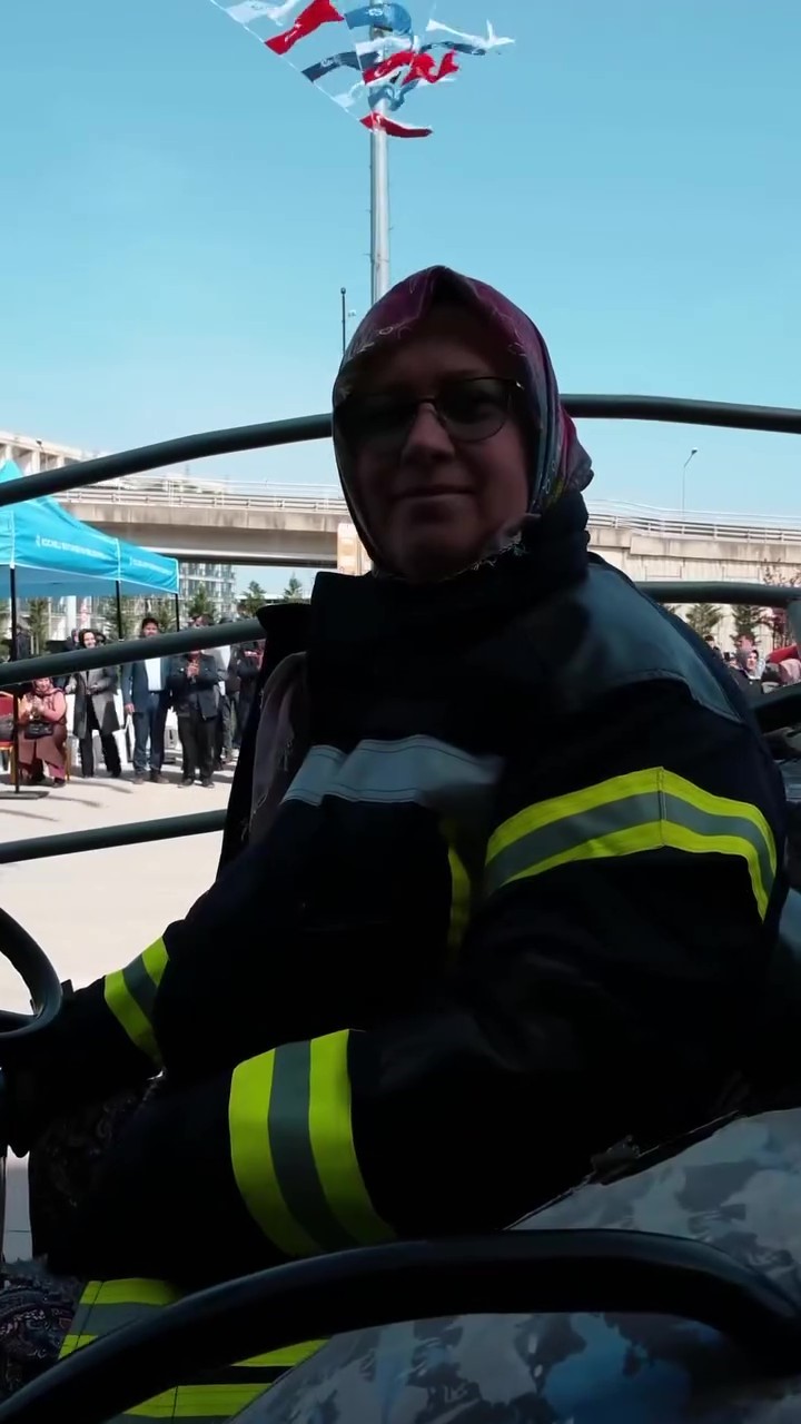 Kırsalda yangına ilk müdahale kadınlardan
