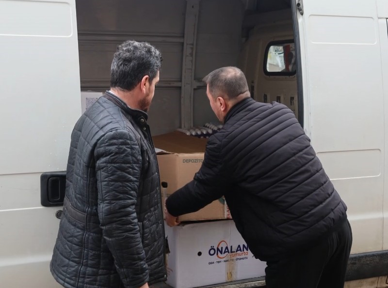 Kırşehir’de 33 yıllık Ramazan geleneği: Mahalle bakkalından ihtiyaç sahiplerine gıda desteği
