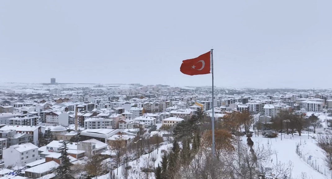 Kırşehir’de kar yağışı sonrası görsel şölen
