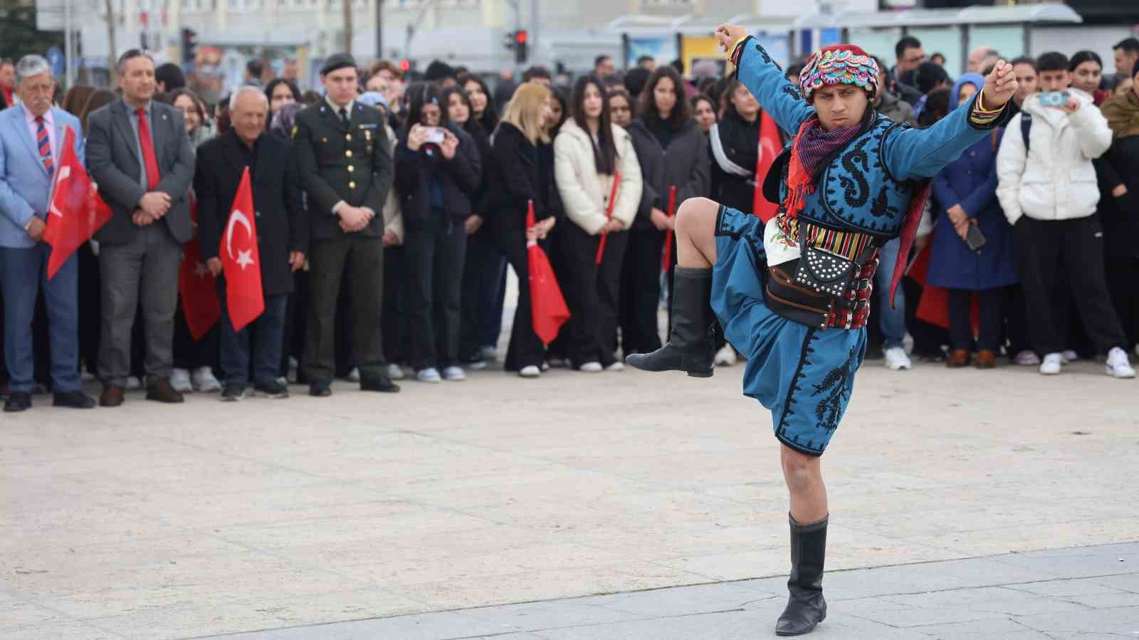 Kırşehir’de nevruz coşkusu: Davul zurna eşliğinde ateş yakıldı
