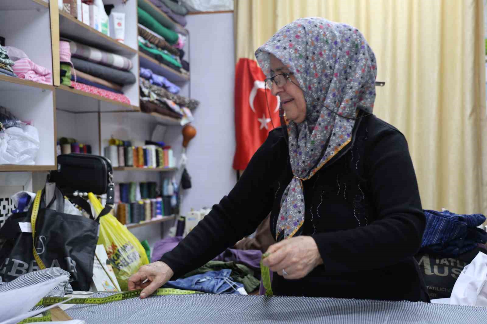 Kırşehir’de, terzilerde bayram yoğunluğu erken başladı
