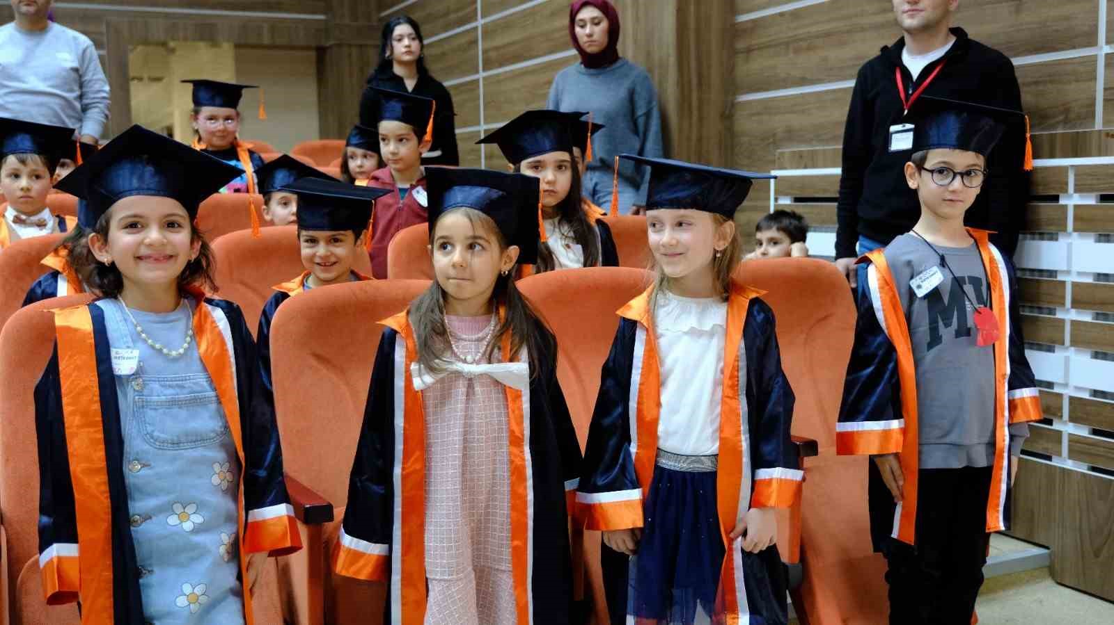 Kış Kampı’nda miniklerin mezuniyet sevinci
