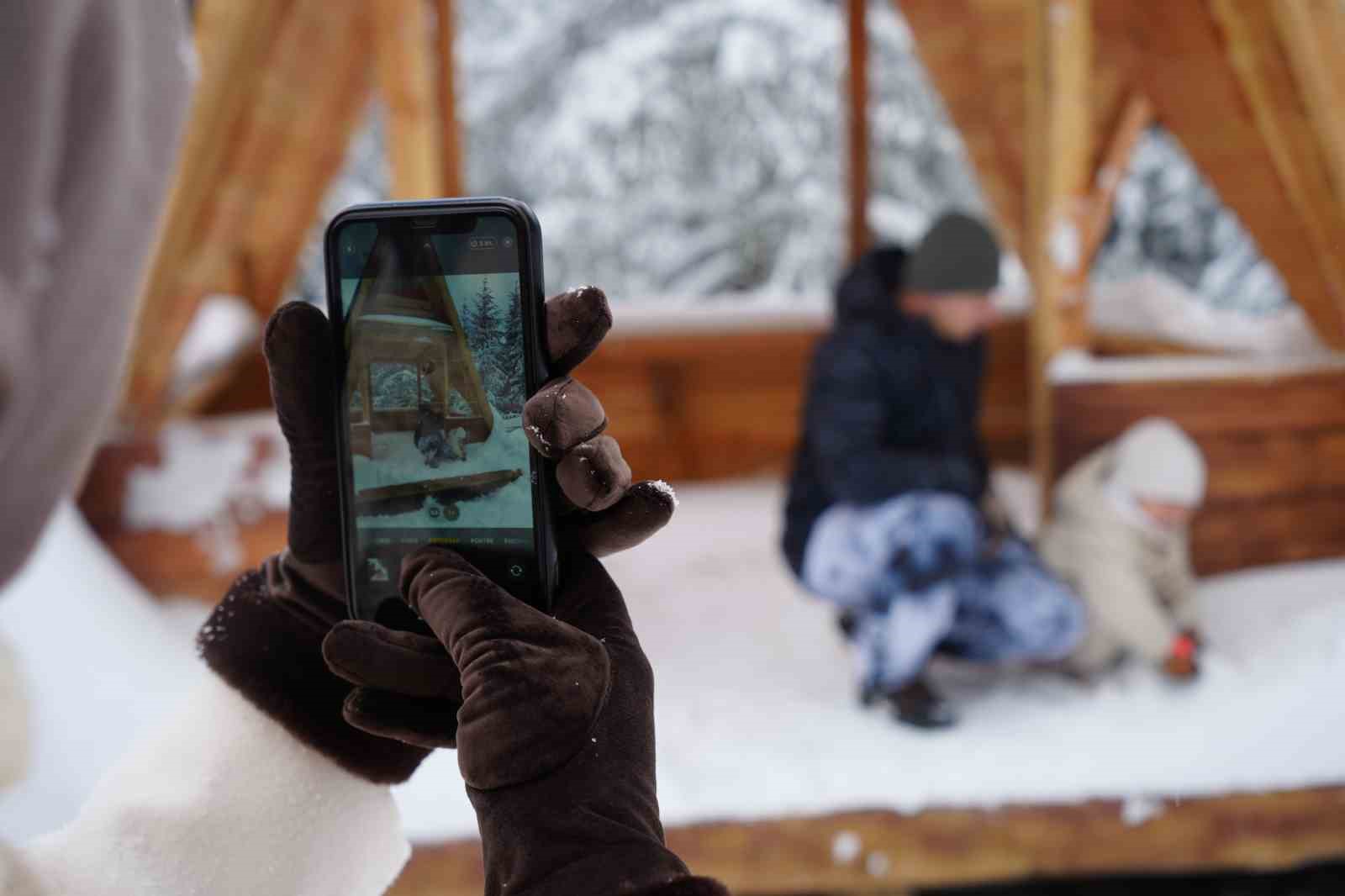 Kış turizminin gözdesi Kartepe’de kar sevinci
