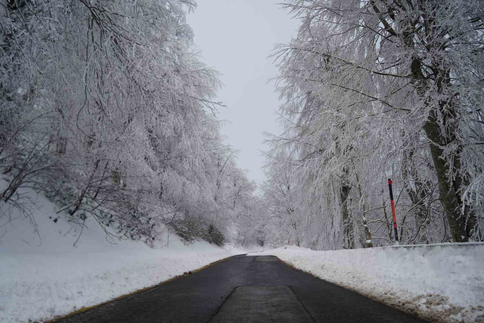 Kış turizminin gözdesi Kartepe’de kar sevinci
