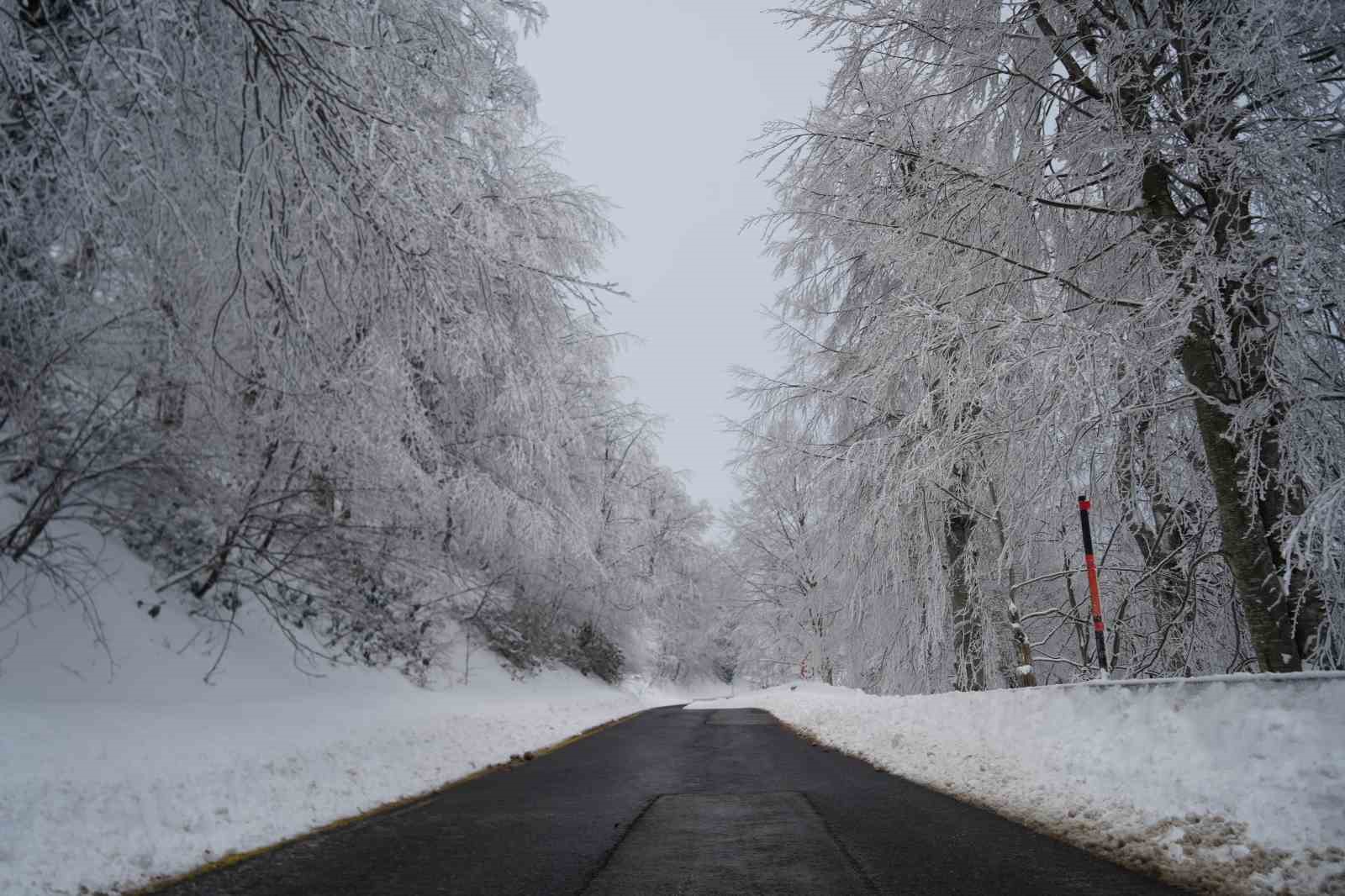 Kış turizminin gözdesi Kartepe’de kar sevinci
