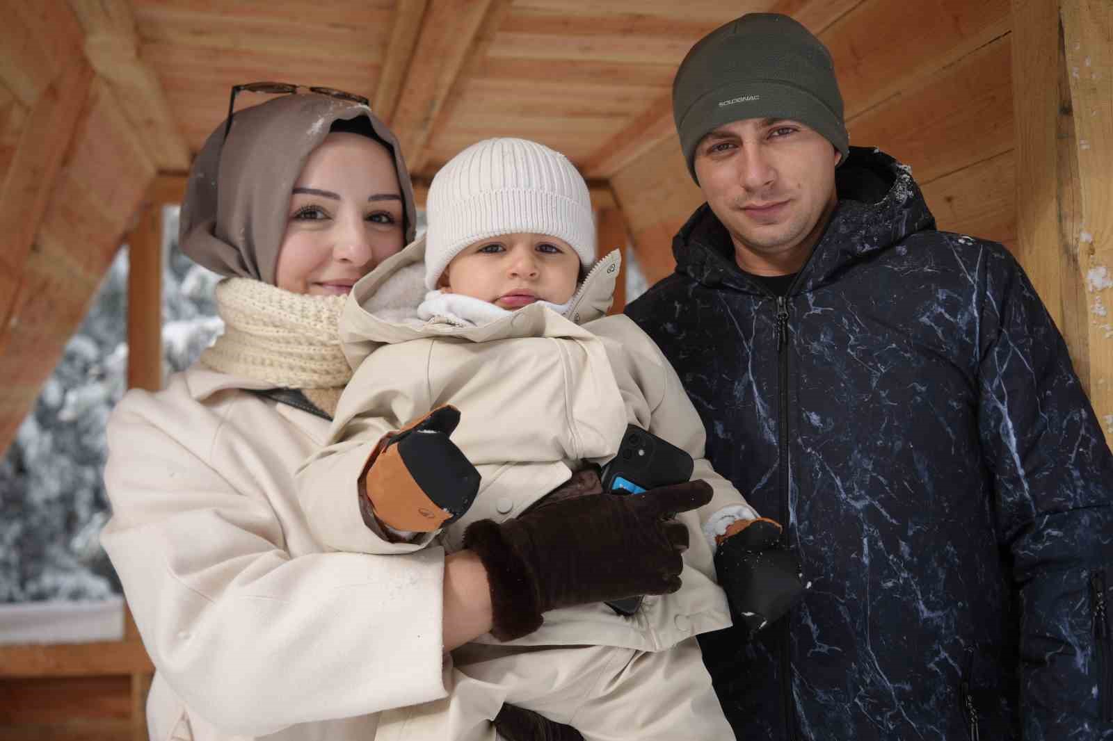 Kış turizminin gözdesi Kartepe’de kar sevinci
