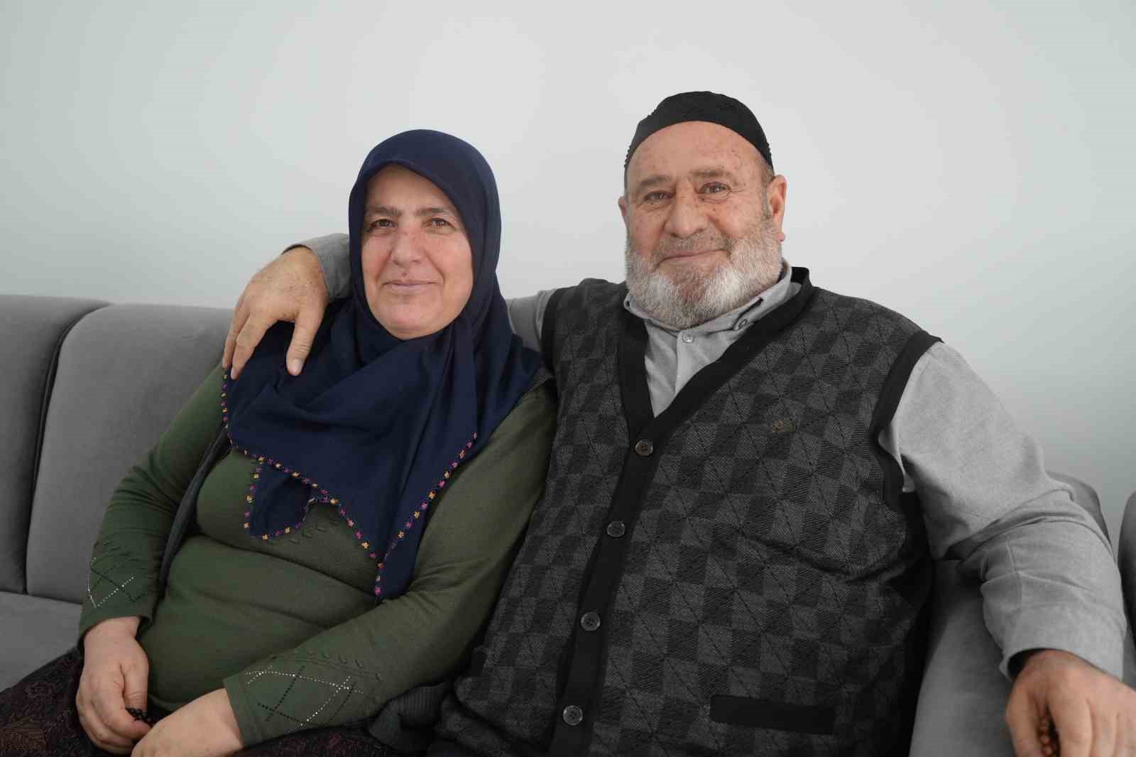 Kısa sürede evleri teslim edilen Nurdağılı depremzedelerden devlete teşekkür
