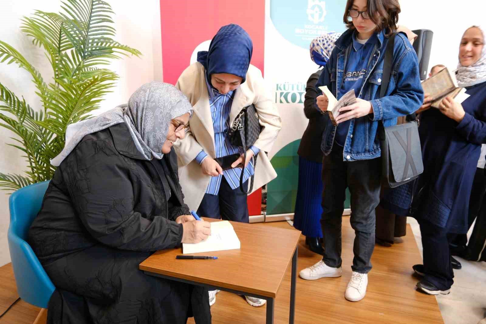 Kitabın izini süren öğrenciler, Kocaeli’yi adım adım gezdi
